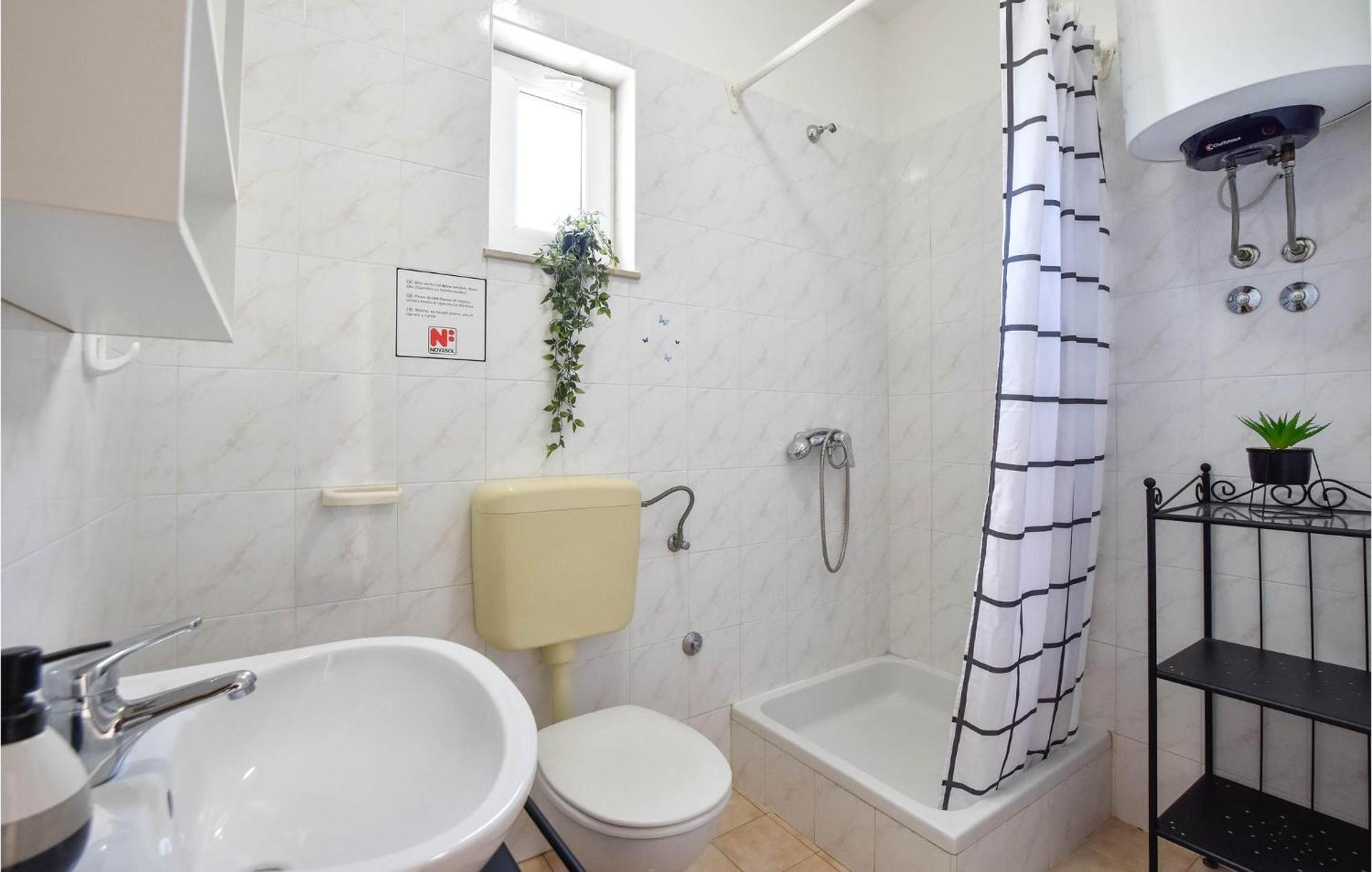 Nice Home In Poljica With House Sea View มารีนา ภายนอก รูปภาพ