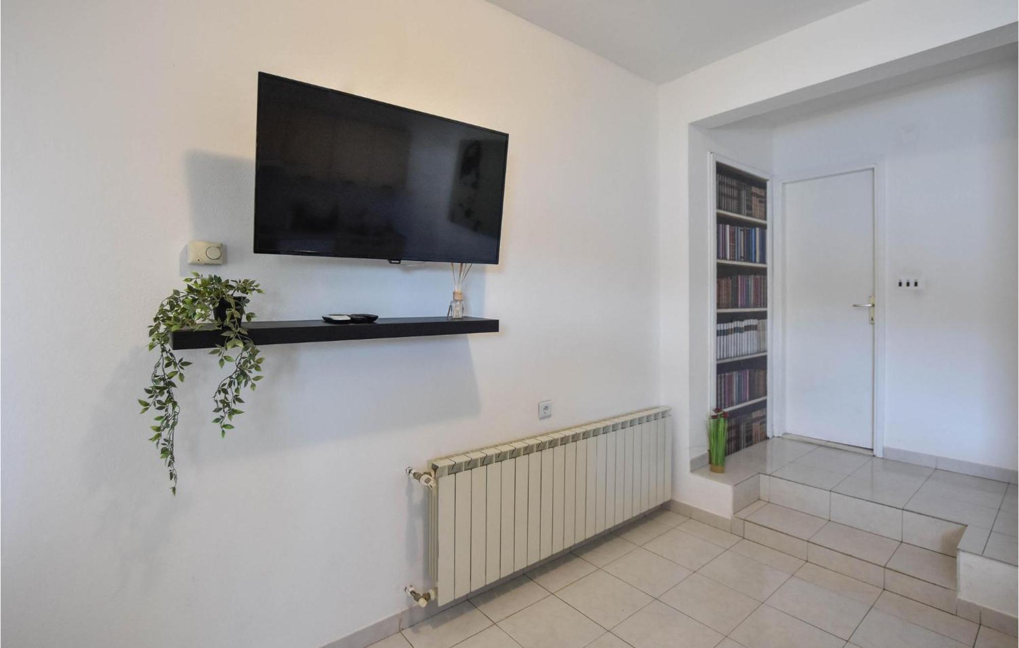 Nice Home In Poljica With House Sea View มารีนา ภายนอก รูปภาพ