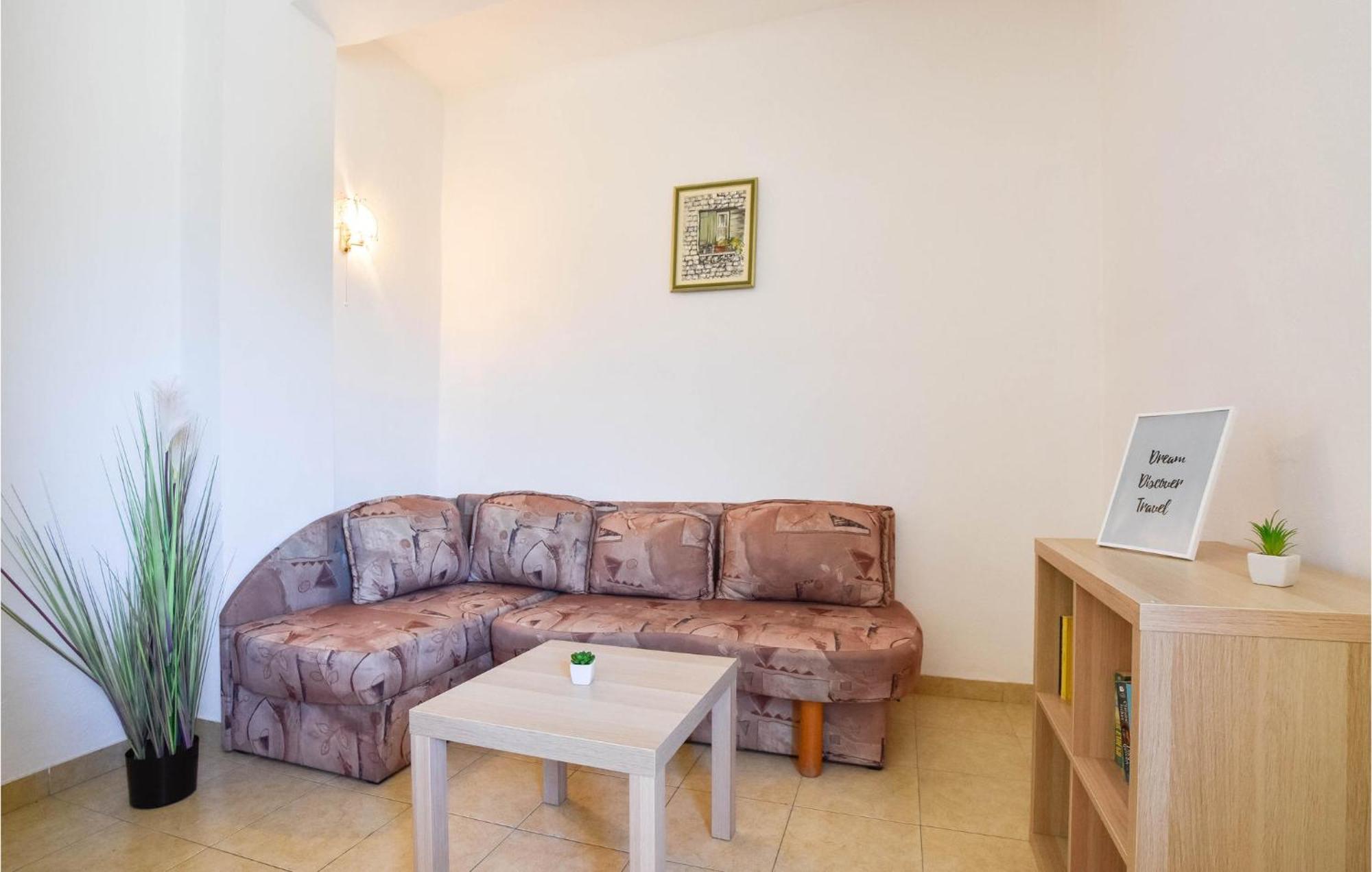 Nice Home In Poljica With House Sea View มารีนา ภายนอก รูปภาพ