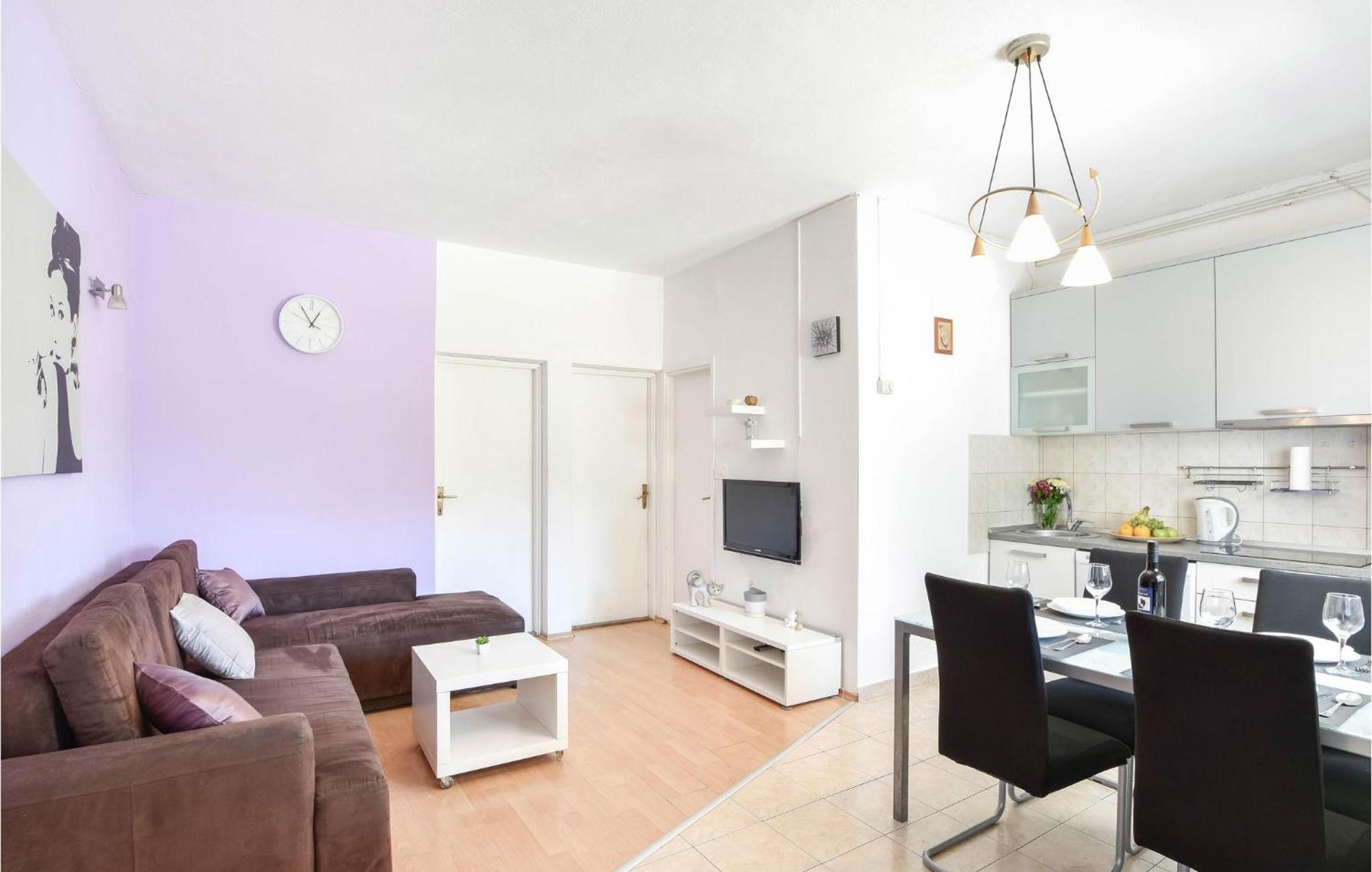 Nice Home In Poljica With House Sea View มารีนา ภายนอก รูปภาพ