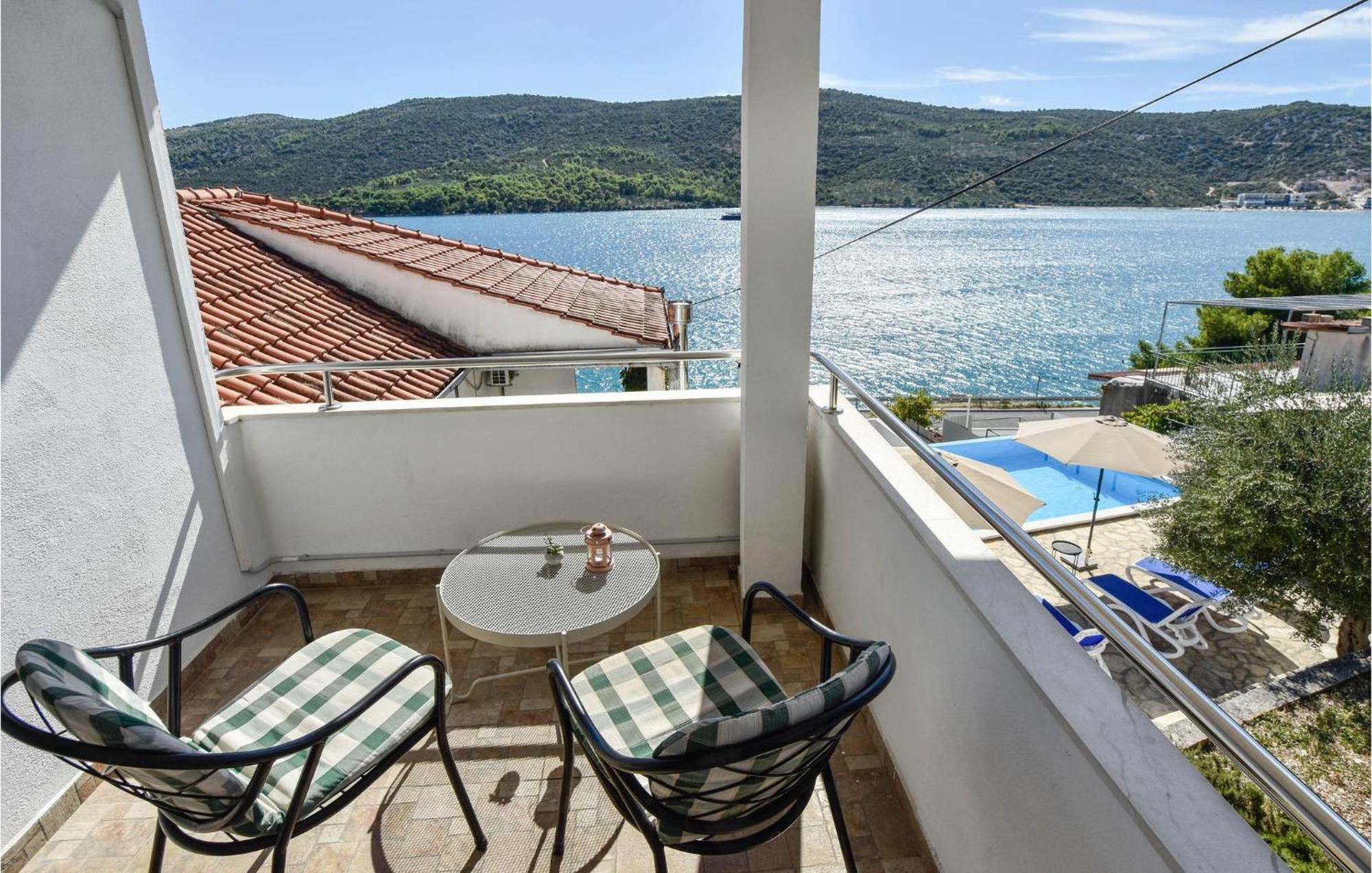 Nice Home In Poljica With House Sea View มารีนา ภายนอก รูปภาพ