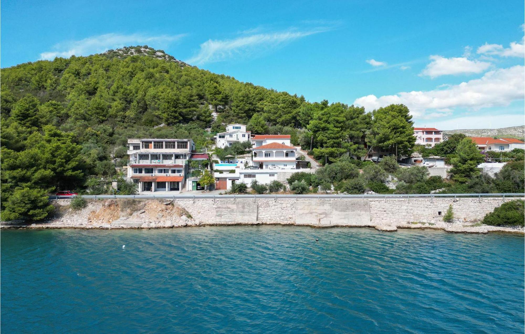 Nice Home In Poljica With House Sea View มารีนา ภายนอก รูปภาพ